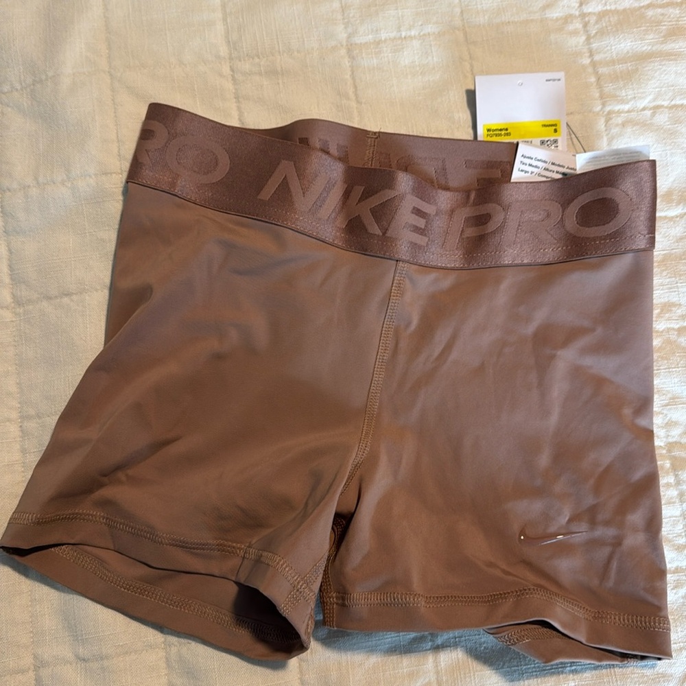 Nike Pro Short, NWT, size S